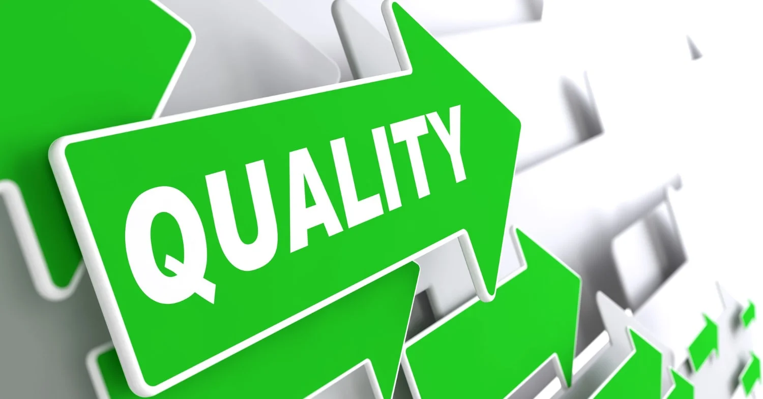 Photo quality concept. green arrows on a grey background indicate the direction.